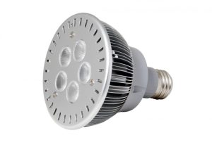 Led-lamp met betrouwbare condensator