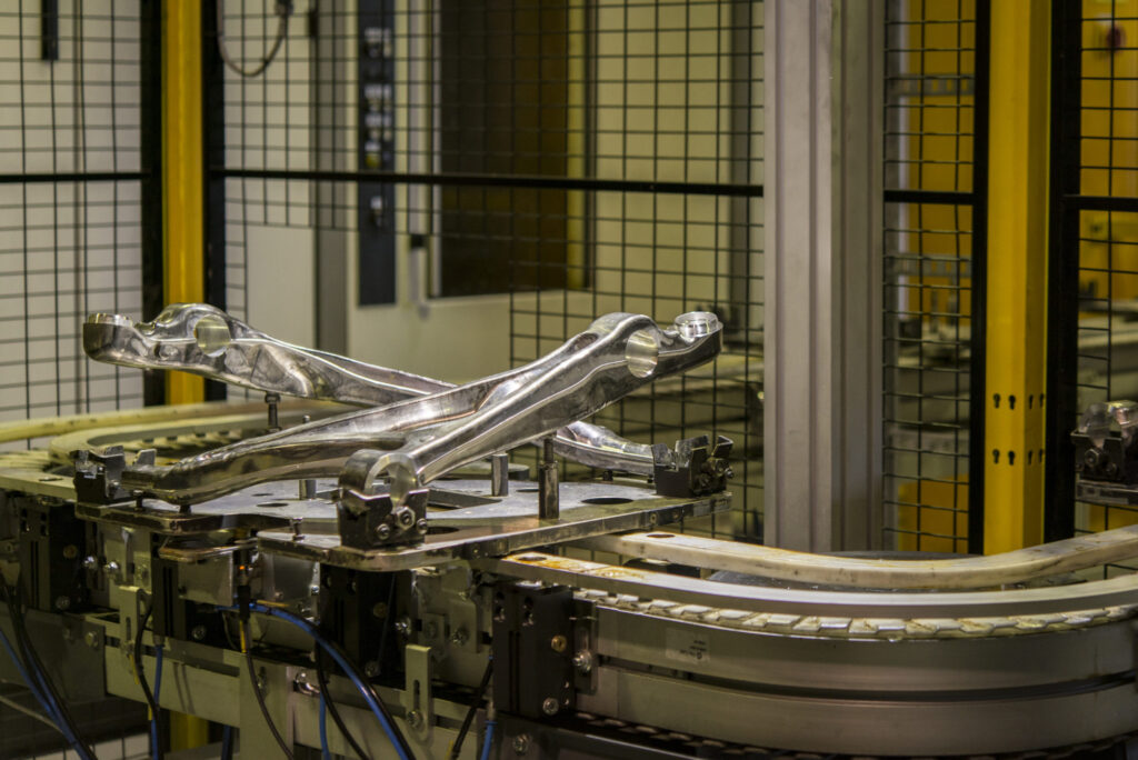 Het gieten van aluminium auto-ophangingscomponenten