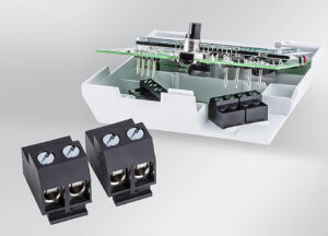 PCB-multiconnector in behuizingen